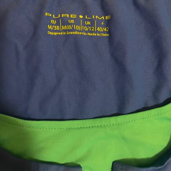 Pure Lime Blue & Green Active V-Neck Top – Size M (8/10) | Danish Design - Picture 6 of 7